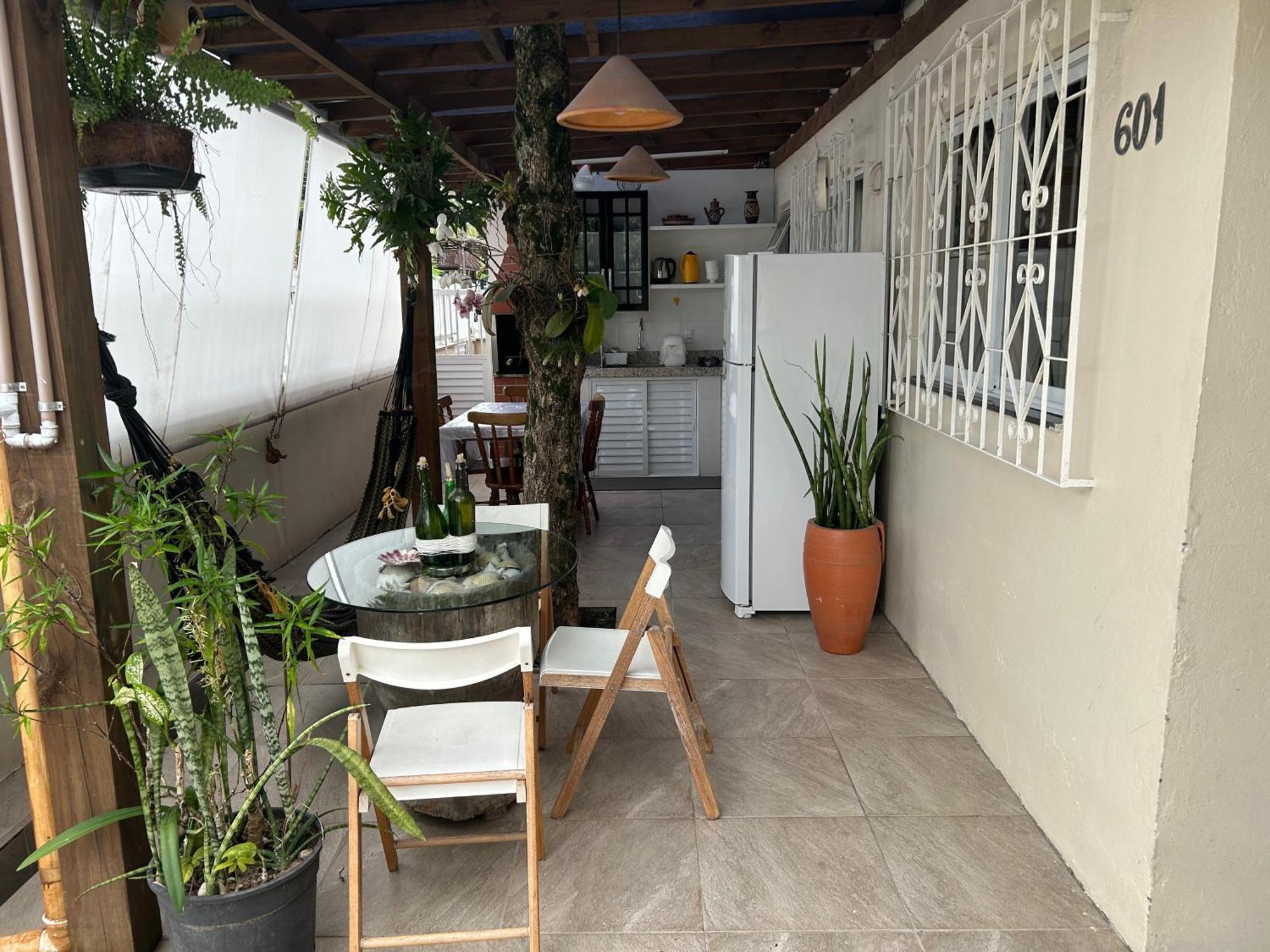 Casa Da Arvore Rua Pescada Amarela 봄비나스 외부 사진